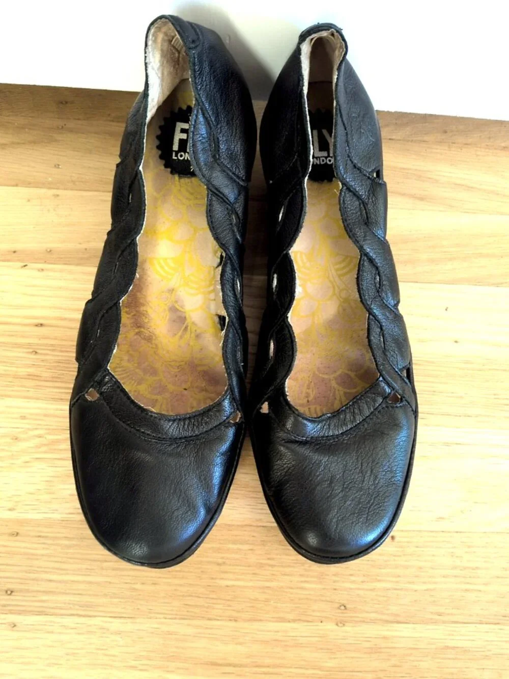 Fly London black leather wedge heels chain weave pattern 41 (9.5) mid heel